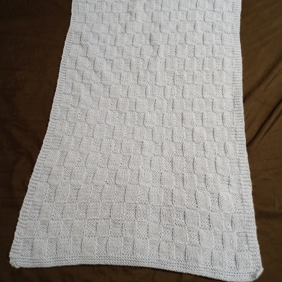 πTWO HANDMADE CROCHET THROW πΆ - Picture 3 of 16